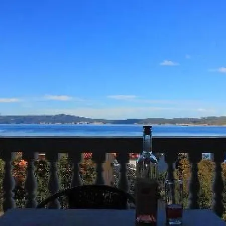 Case de vacanță In Mit Schoener Terrasse By Interhome