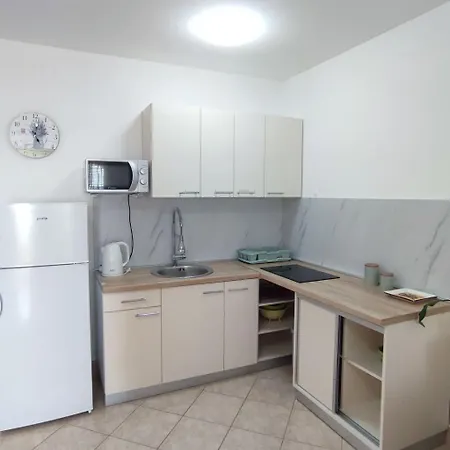 Case de vacanță In Mit Schoener Terrasse By Interhome Crikvenica